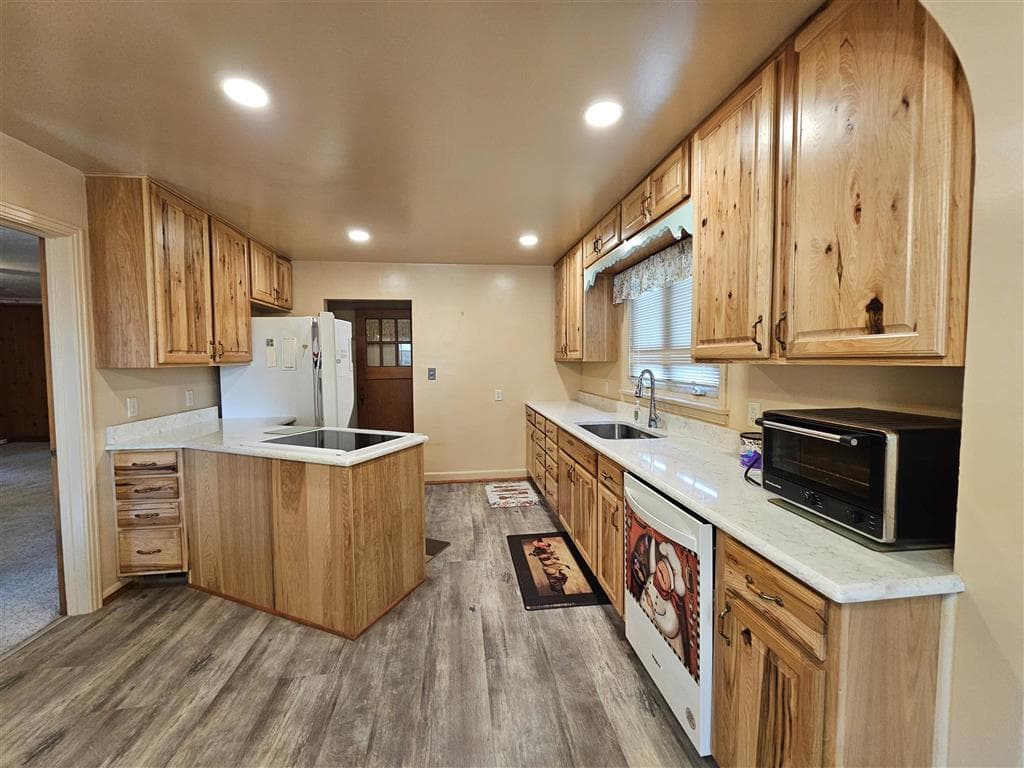 1301 Pulliam Ave — photo 10 of 26