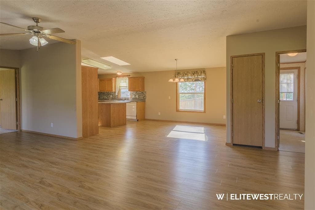 952 Road 6 — photo 2 of 72