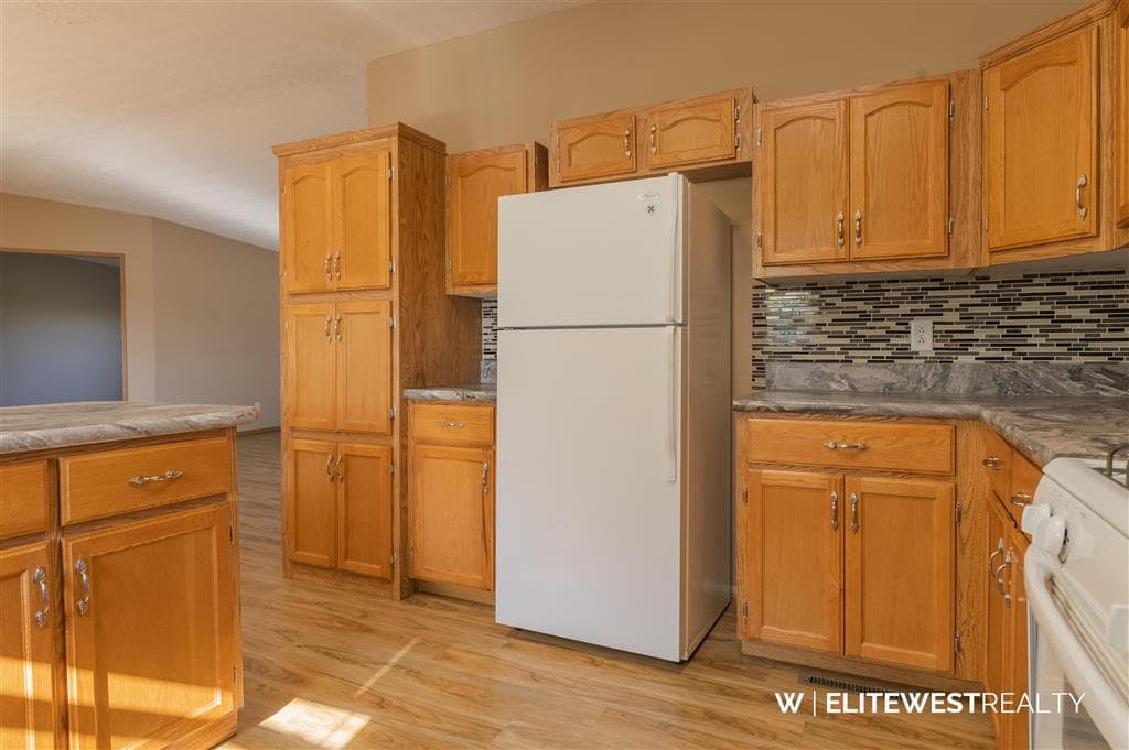 952 Road 6 — photo 15 of 72