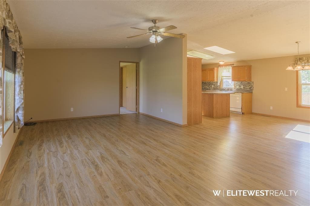 952 Road 6 — photo 3 of 72