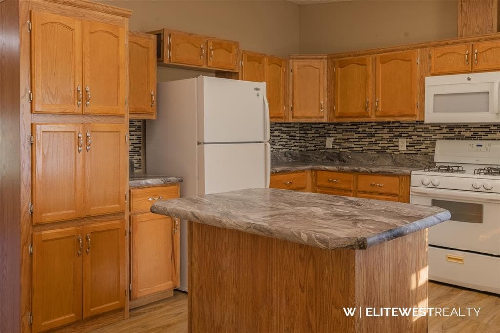 952 Road 6 — photo 6 of 72