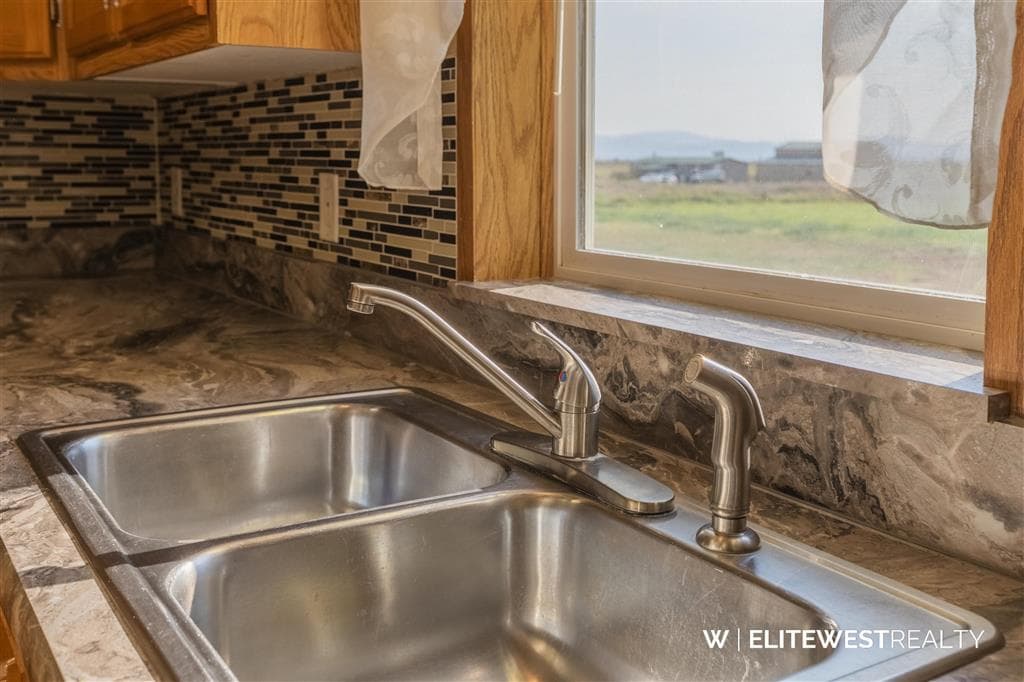 952 Road 6 — photo 10 of 72