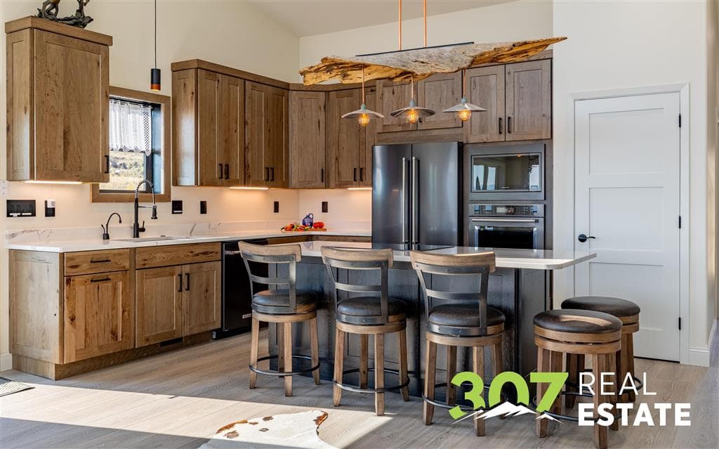 99 Irene Dr — photo 7 of 52