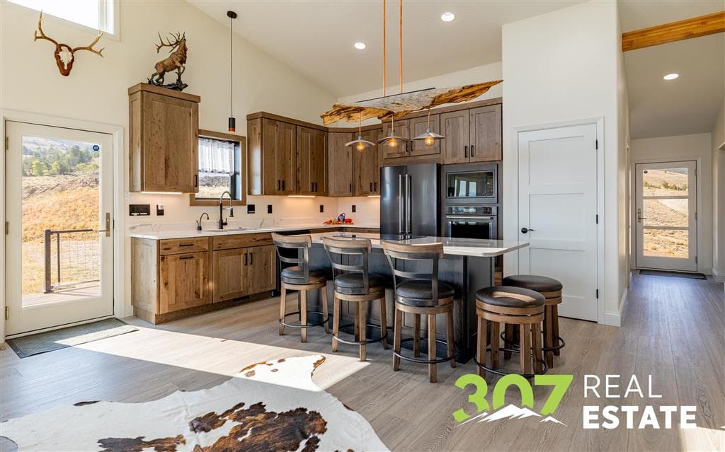 99 Irene Dr — photo 8 of 52