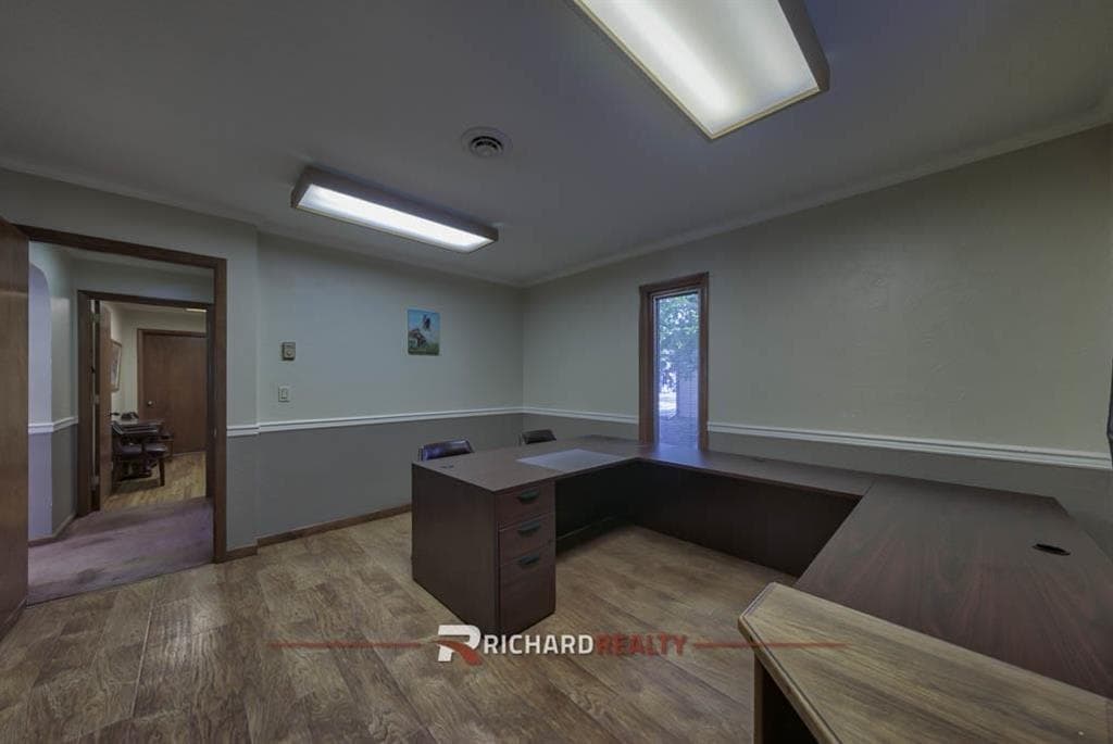 1015 Robertson Ave — photo 11 of 25