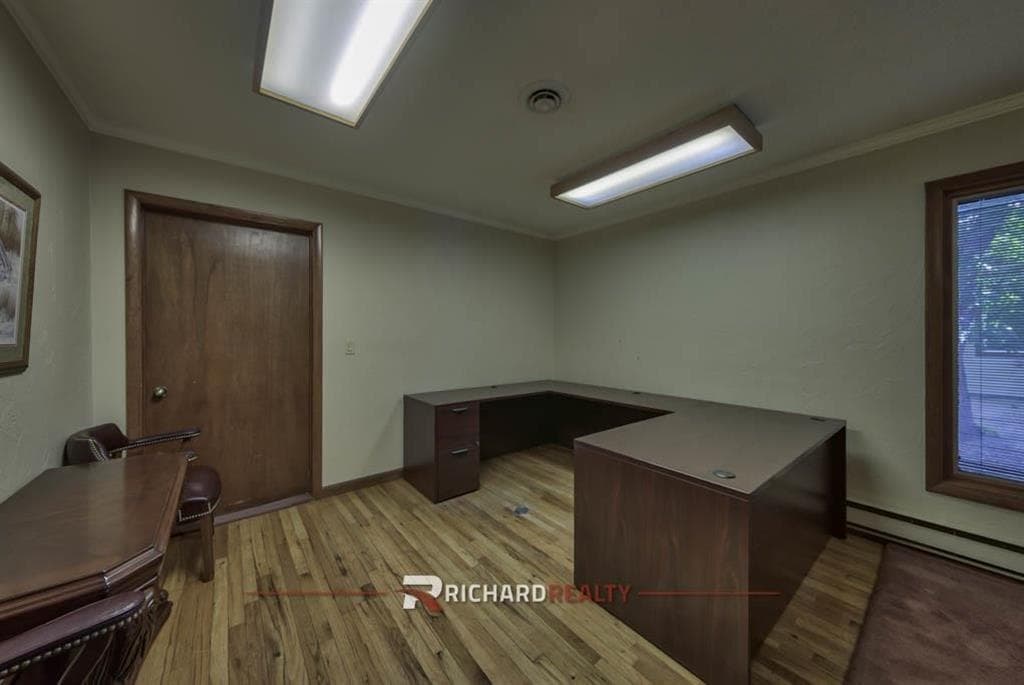 1015 Robertson Ave — photo 12 of 25