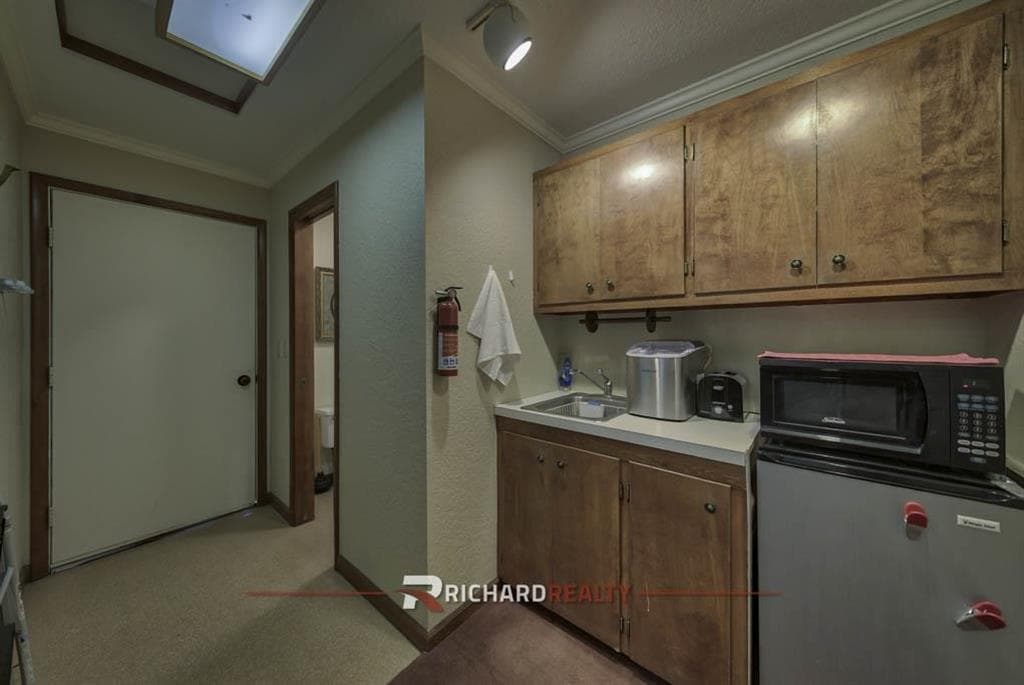 1015 Robertson Ave — photo 18 of 25