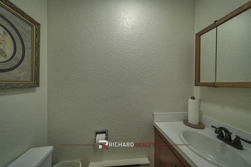 1015 Robertson Ave — photo 19 of 25