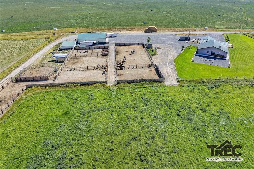 854 Road 22 1/2 — photo 26 of 94