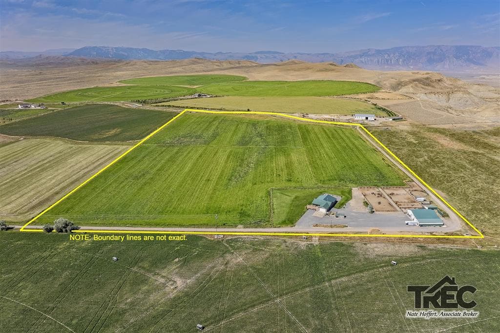 854 Road 22 1/2 — photo 32 of 94