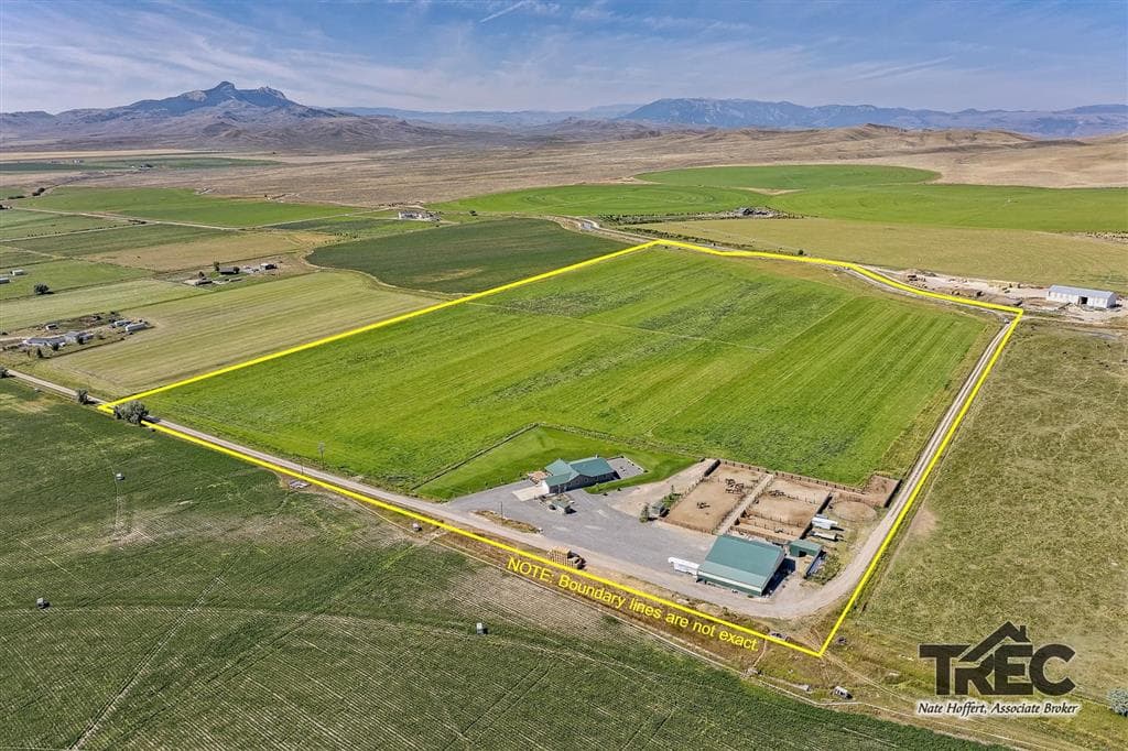 854 Road 22 1/2 — photo 33 of 94