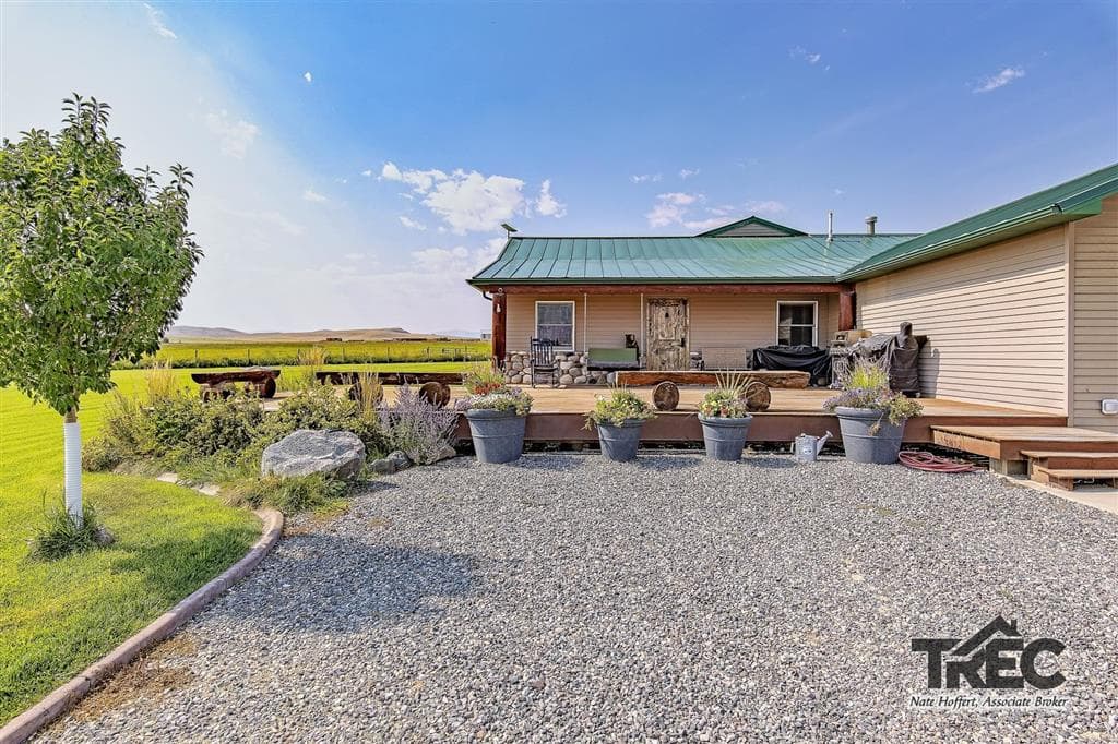 854 Road 22 1/2 — photo 38 of 94