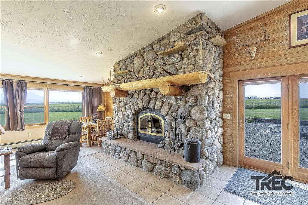 854 Road 22 1/2 — photo 49 of 94