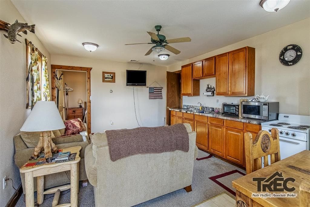 854 Road 22 1/2 — photo 80 of 94