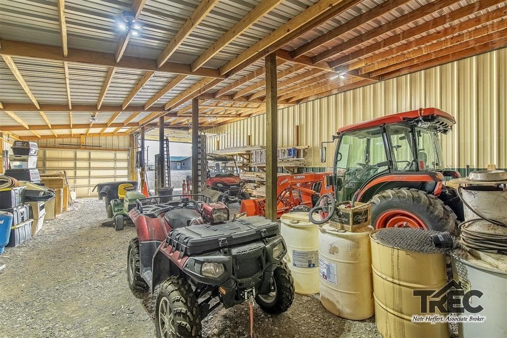 854 Road 22 1/2 — photo 90 of 94