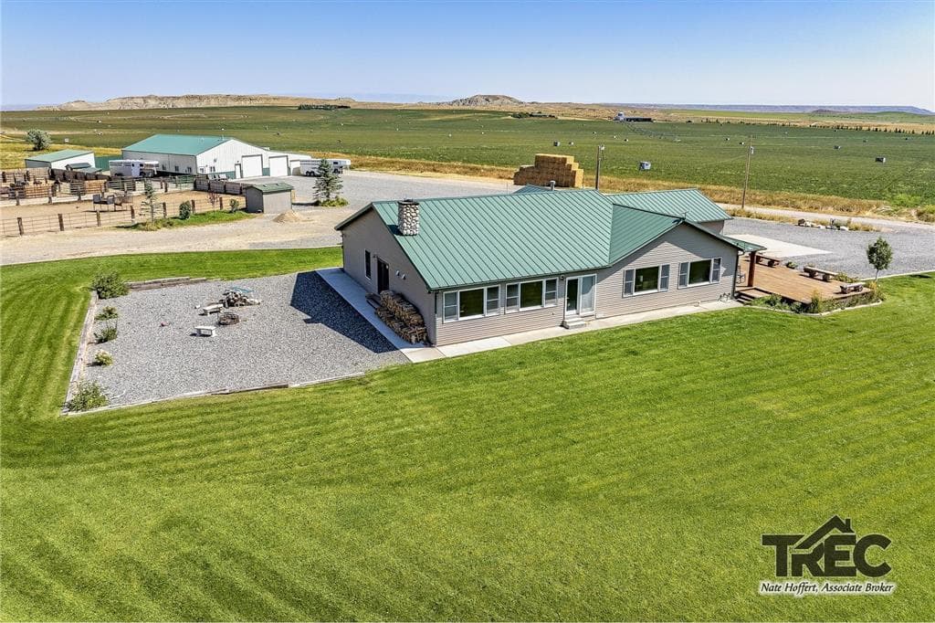 854 Road 22 1/2 — photo 10 of 94