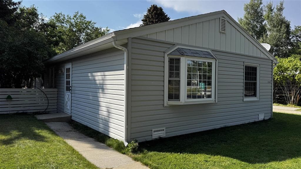 2107 23rd St photo 1