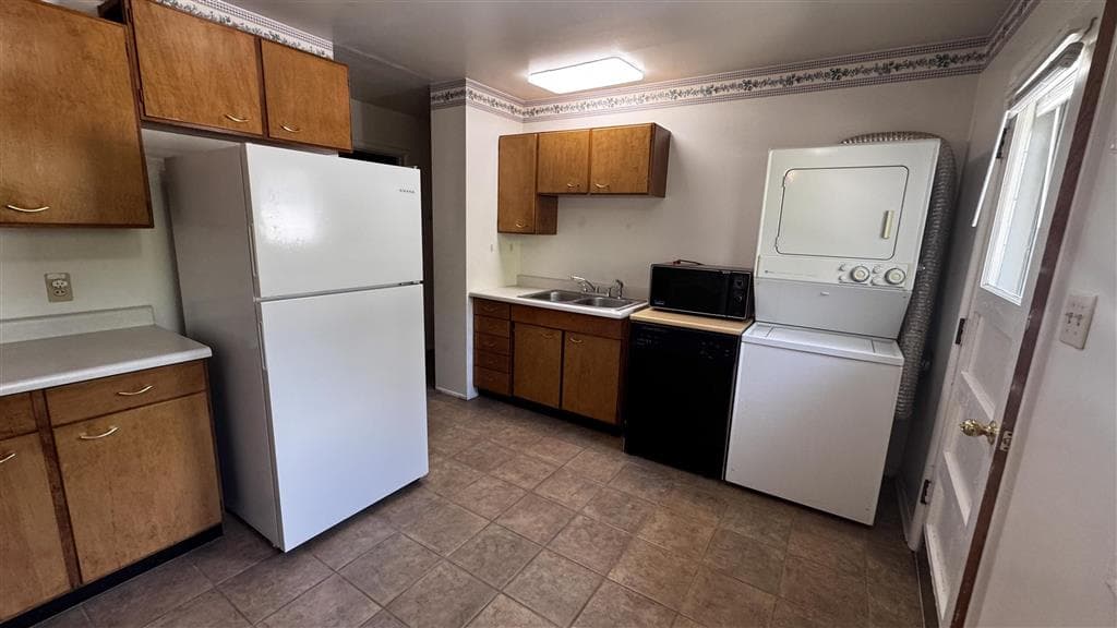 2107 23rd St — photo 3 of 13