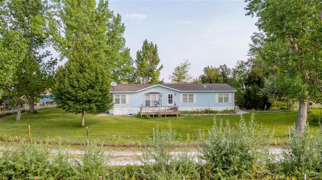 948 Saddle Ct photo 1