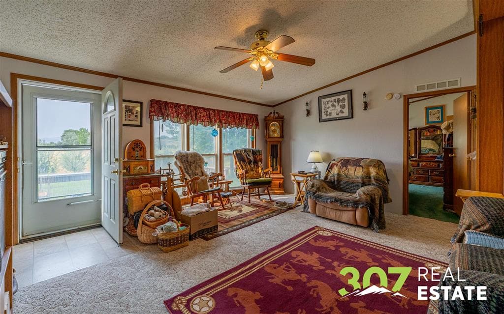 948 Saddle Ct — photo 11 of 32