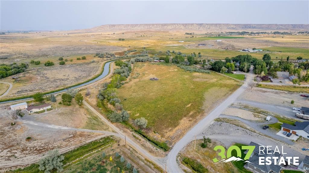 948 Saddle Ct — photo 14 of 32