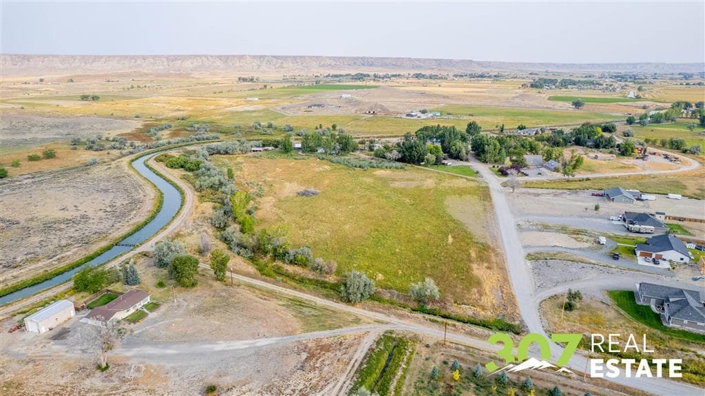 948 Saddle Ct — photo 15 of 32