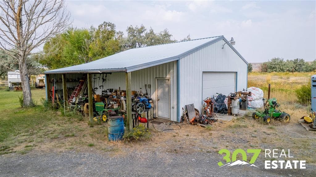 948 Saddle Ct — photo 29 of 32