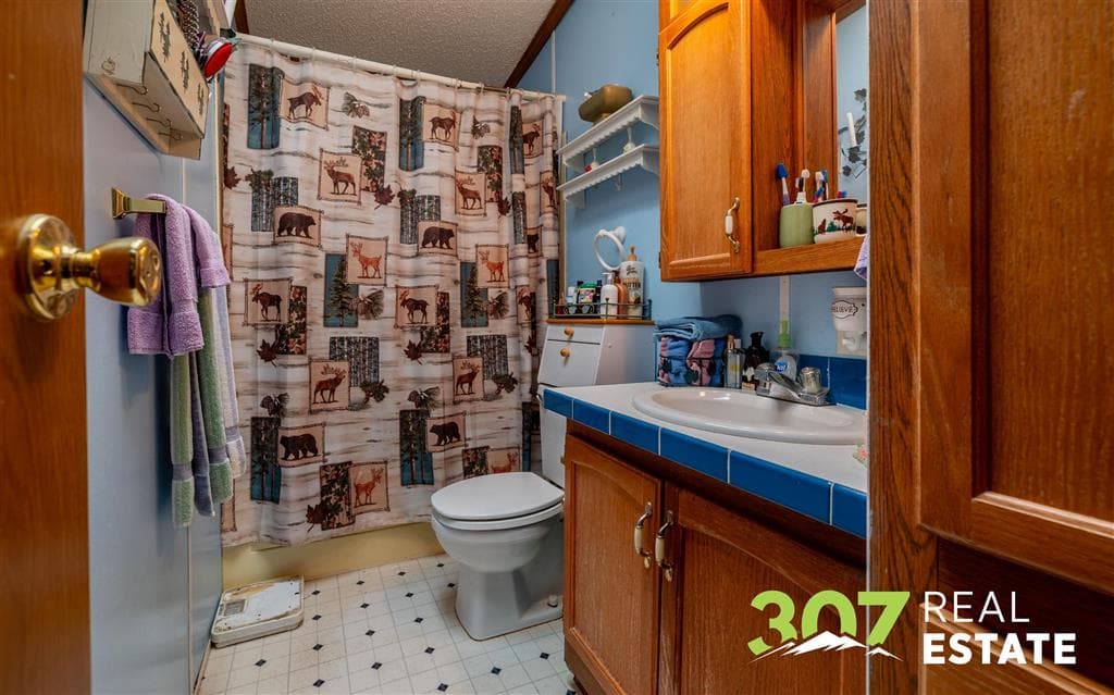 948 Saddle Ct — photo 6 of 32