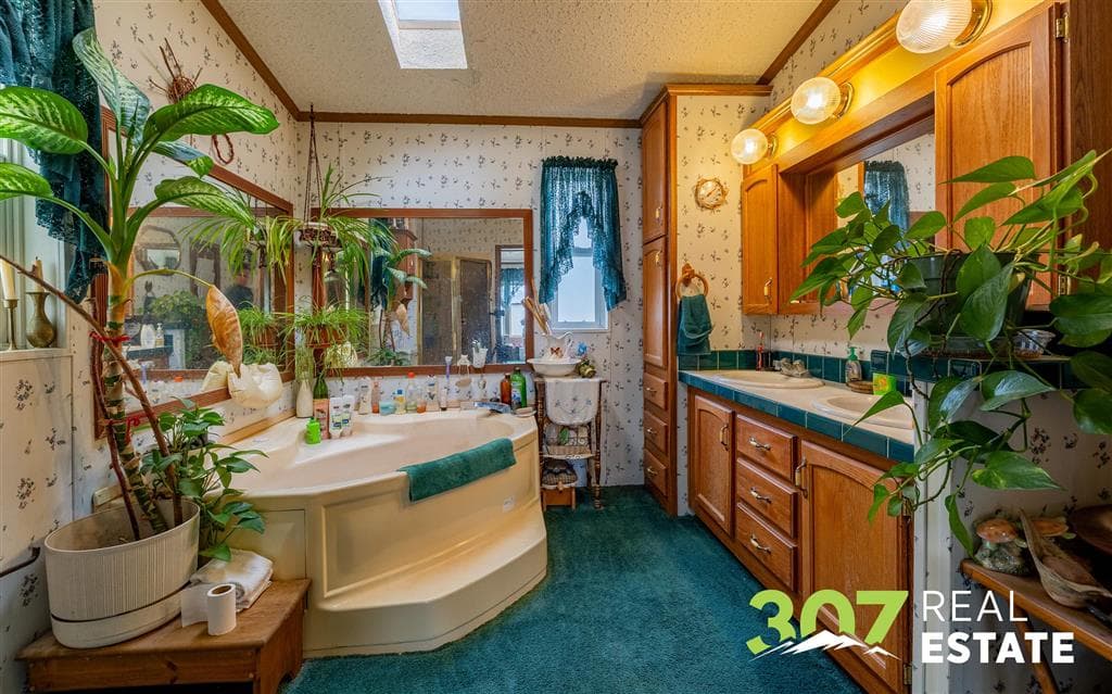 948 Saddle Ct — photo 9 of 32