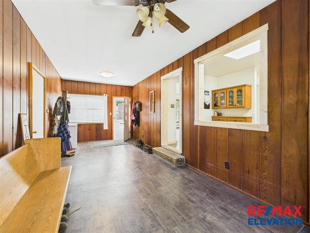 618 Montana Ave — photo 17 of 44