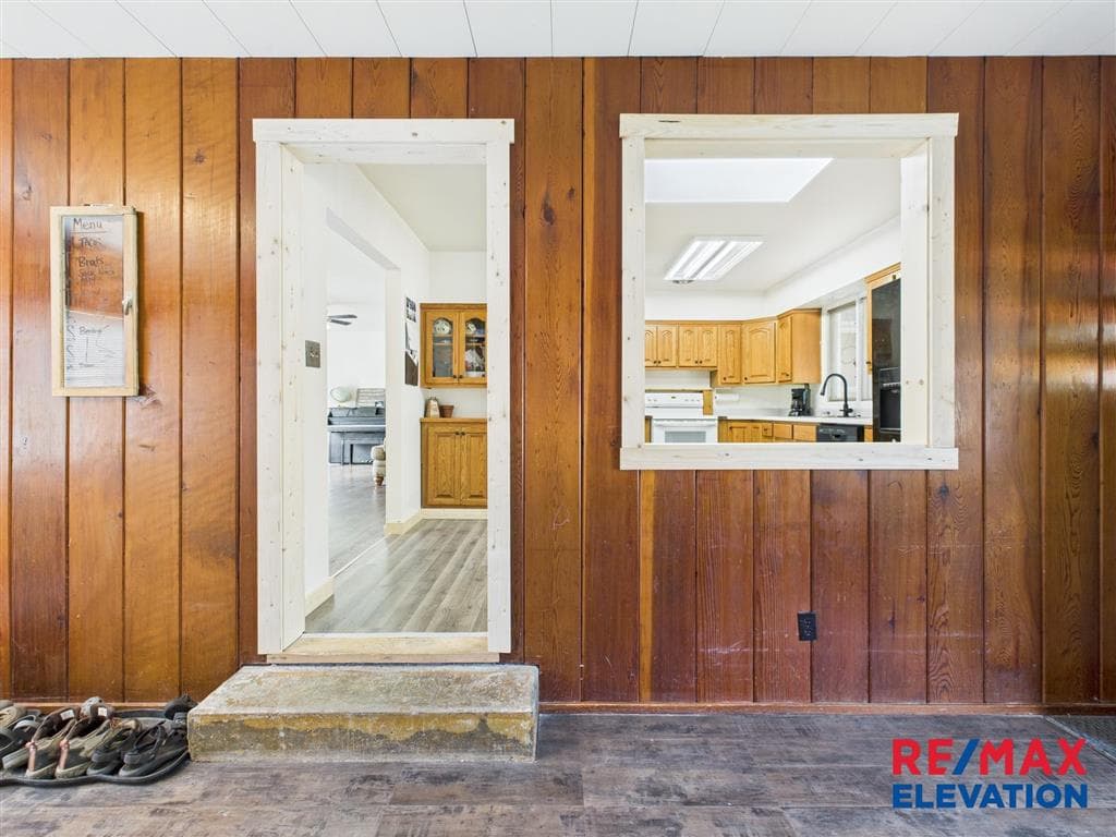 618 Montana Ave — photo 19 of 44