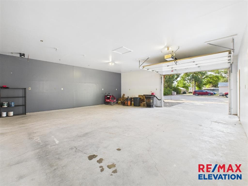 618 Montana Ave — photo 41 of 44