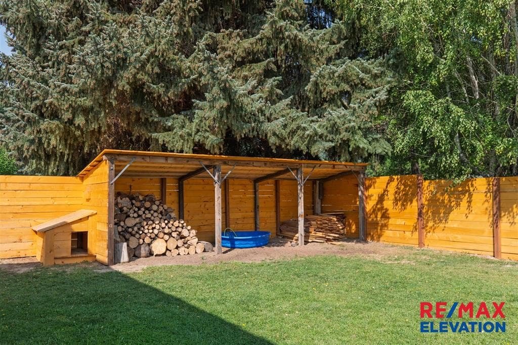 618 Montana Ave — photo 7 of 44