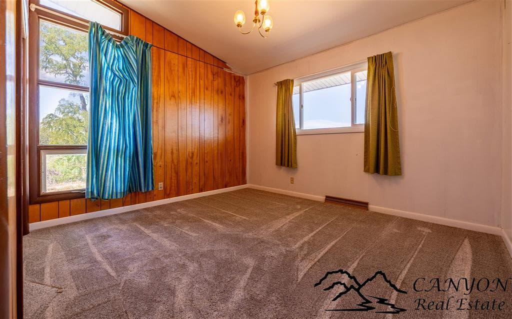 1039 Lane 12 — photo 15 of 54