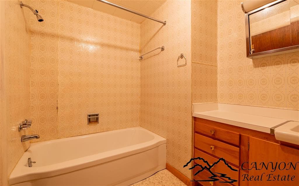 1039 Lane 12 — photo 30 of 54