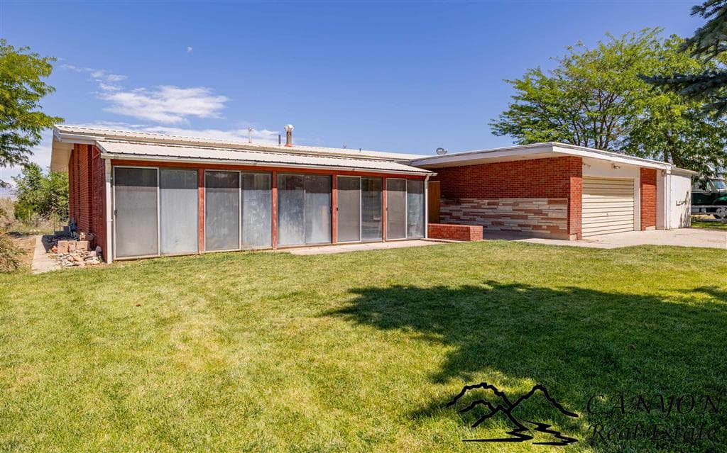 1039 Lane 12 — photo 38 of 54