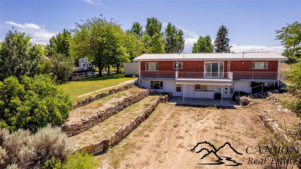 1039 Lane 12 — photo 41 of 54