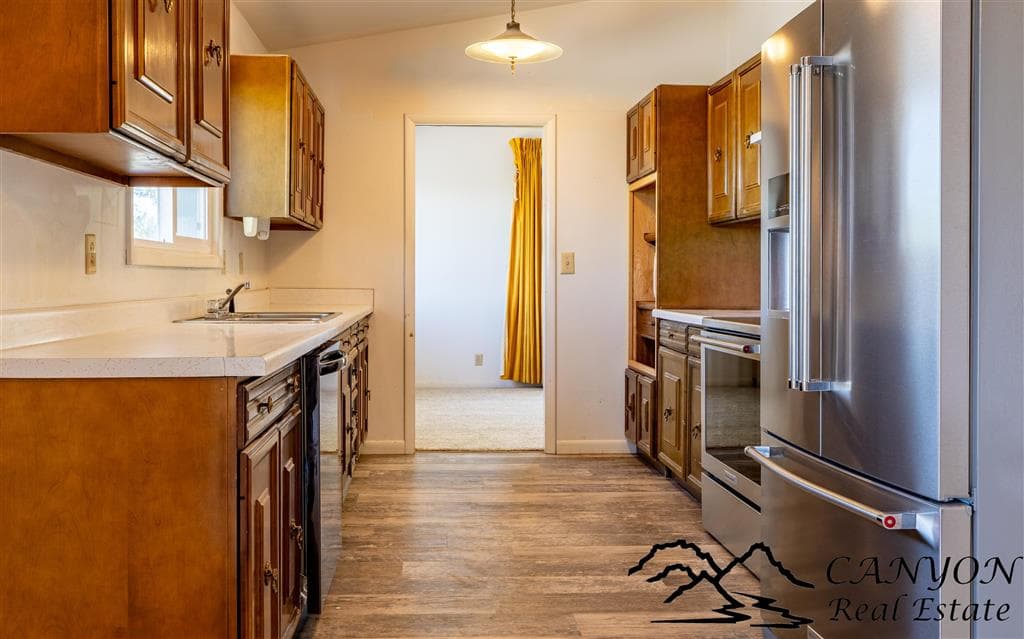 1039 Lane 12 — photo 8 of 54