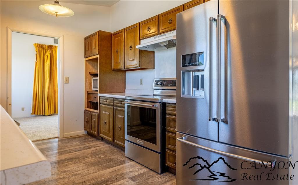 1039 Lane 12 — photo 9 of 54