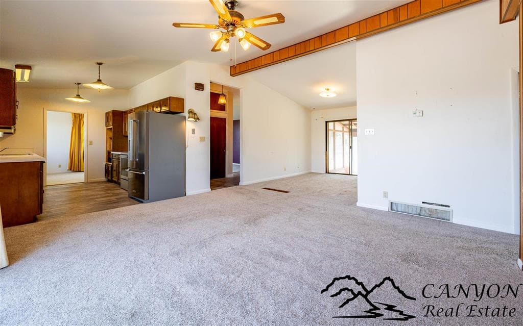 1039 Lane 12 — photo 10 of 54