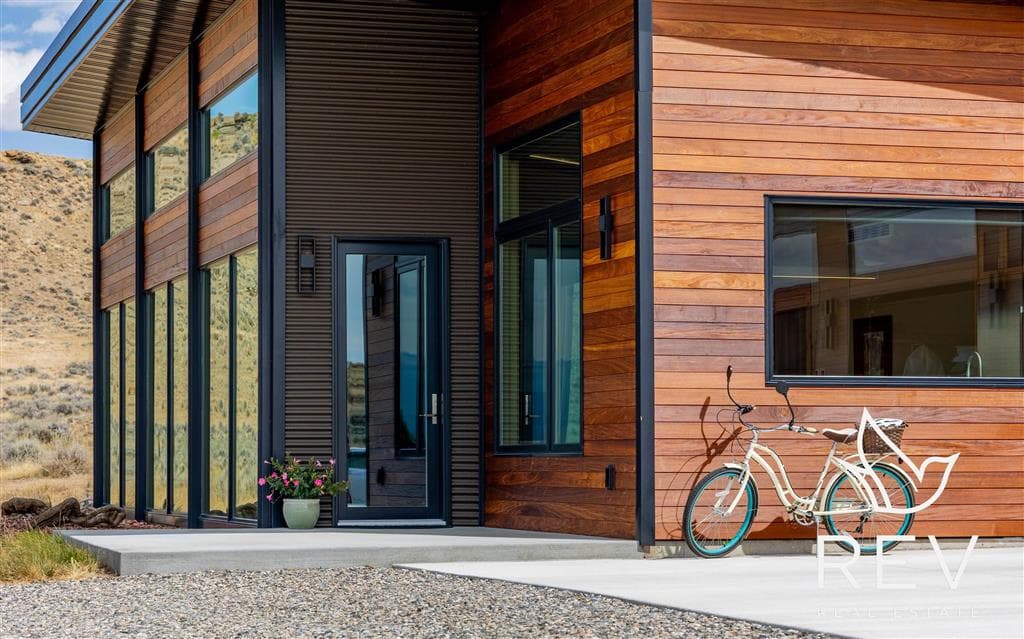 21 Tailwinds Dr — photo 2 of 51