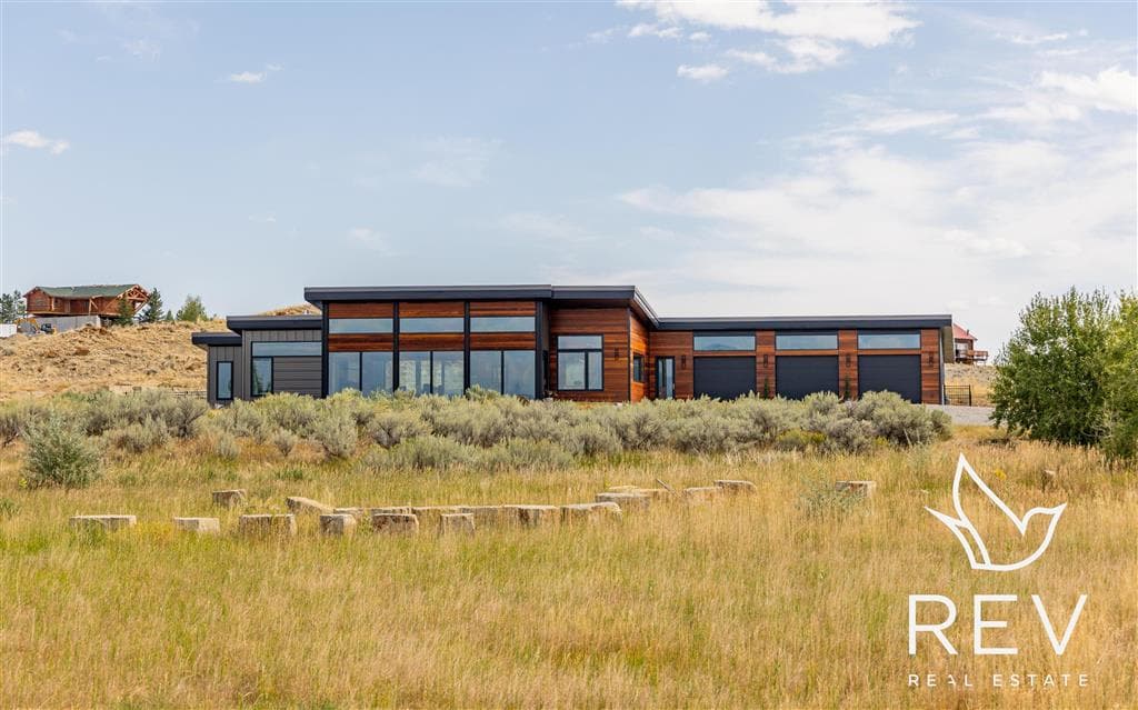 21 Tailwinds Dr — photo 4 of 51