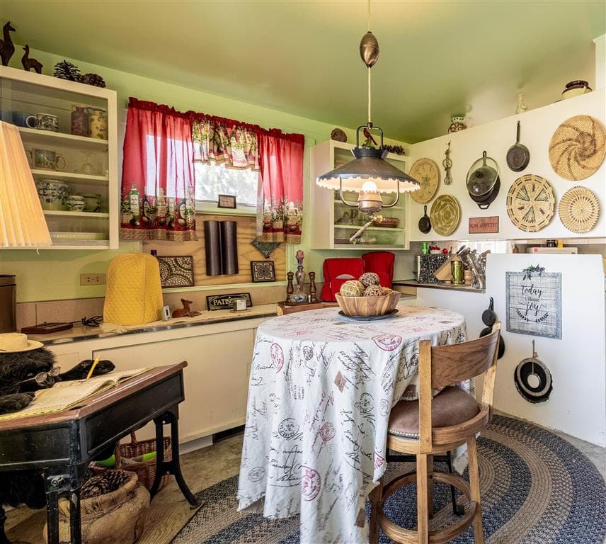 868 McKinley — photo 6 of 14