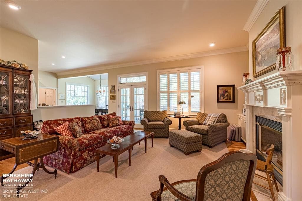 1207 Sunshine Ave — photo 13 of 54