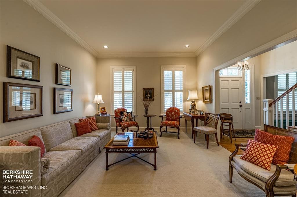 1207 Sunshine Ave — photo 15 of 54