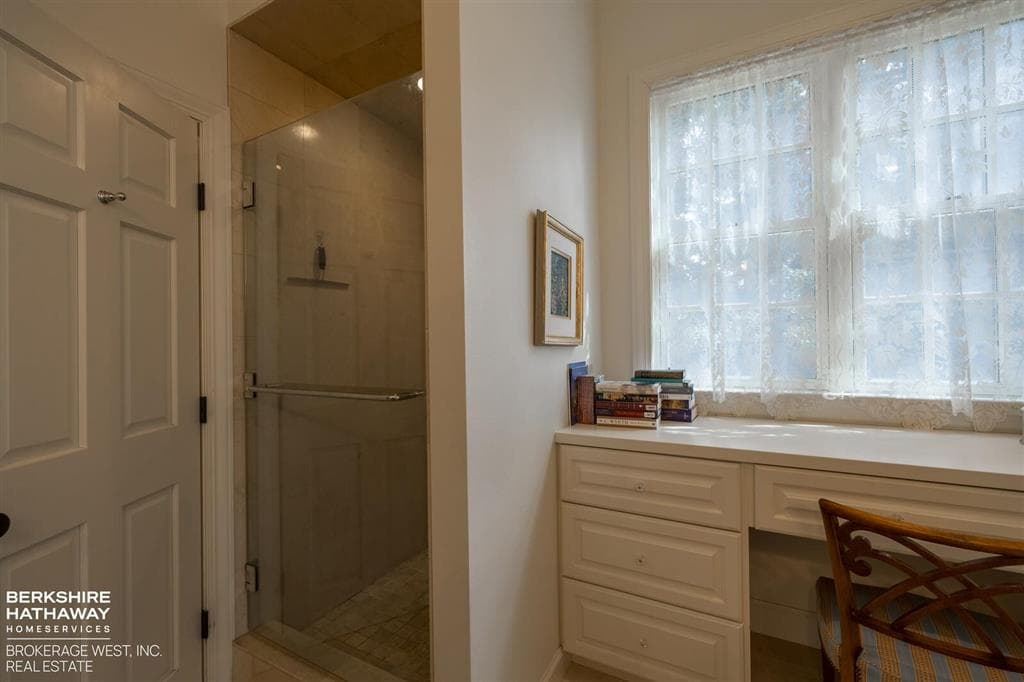 1207 Sunshine Ave — photo 23 of 54