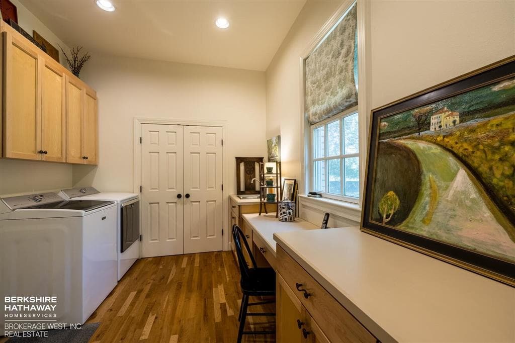 1207 Sunshine Ave — photo 27 of 54