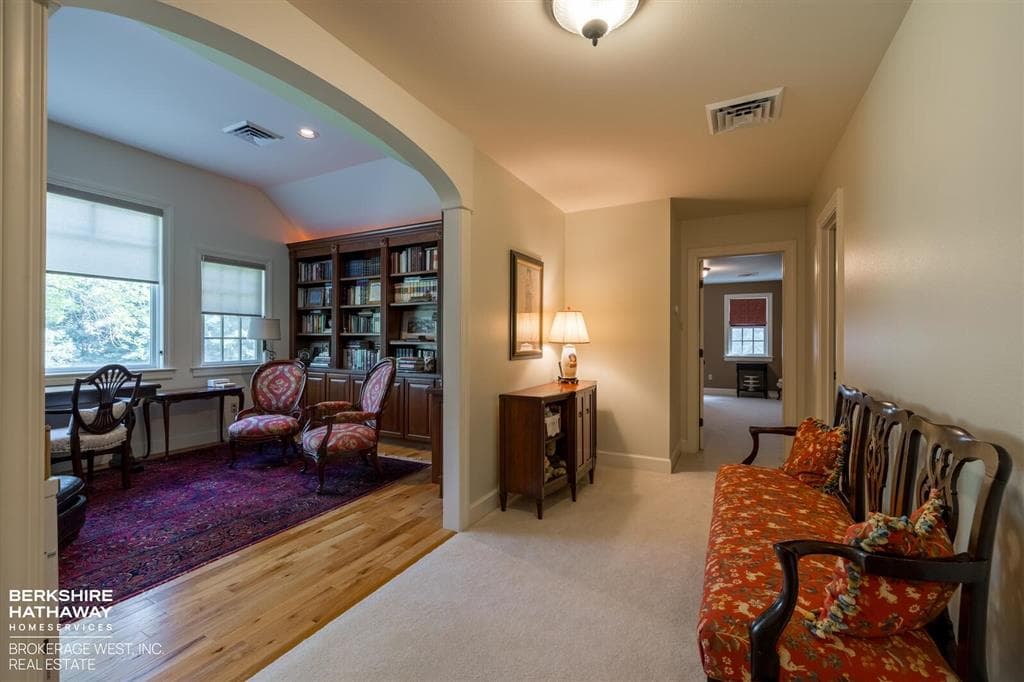 1207 Sunshine Ave — photo 31 of 54