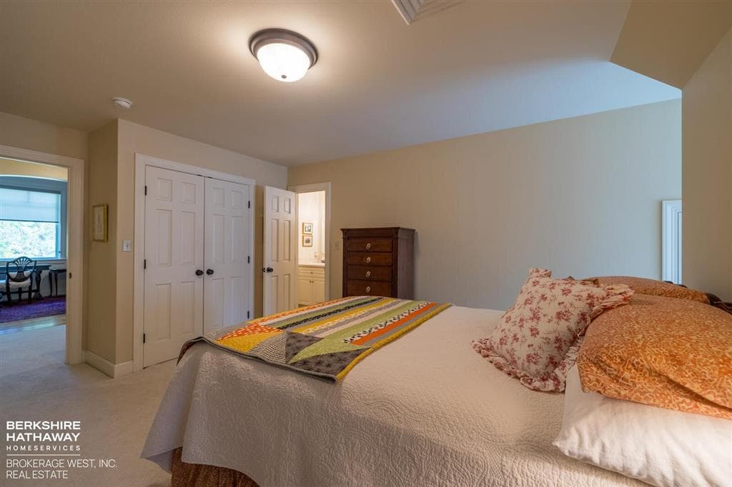 1207 Sunshine Ave — photo 37 of 54