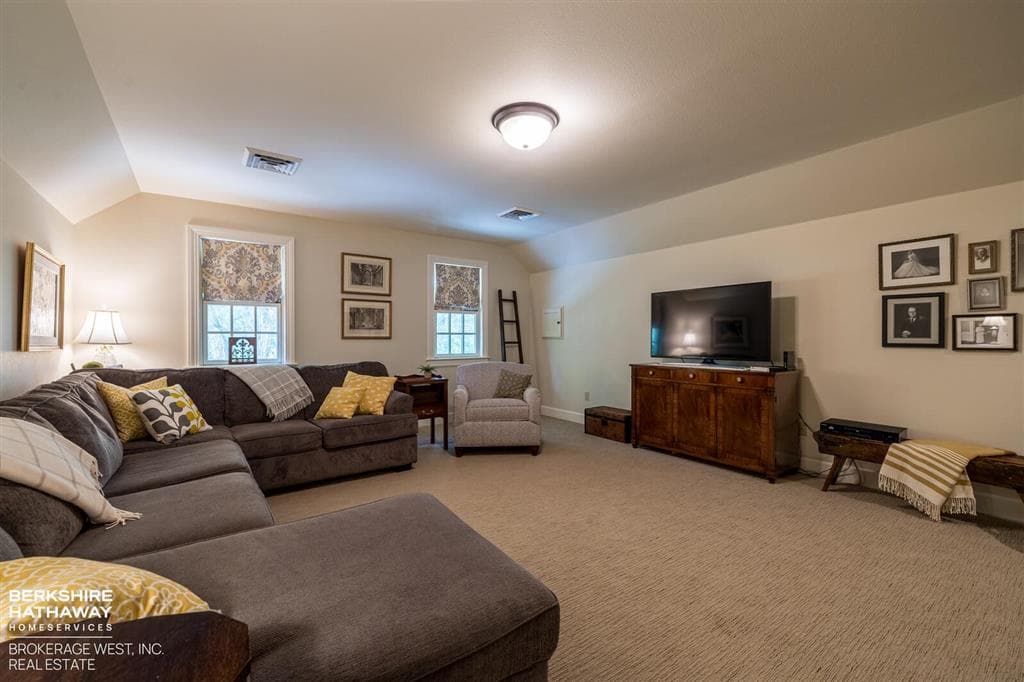 1207 Sunshine Ave — photo 42 of 54